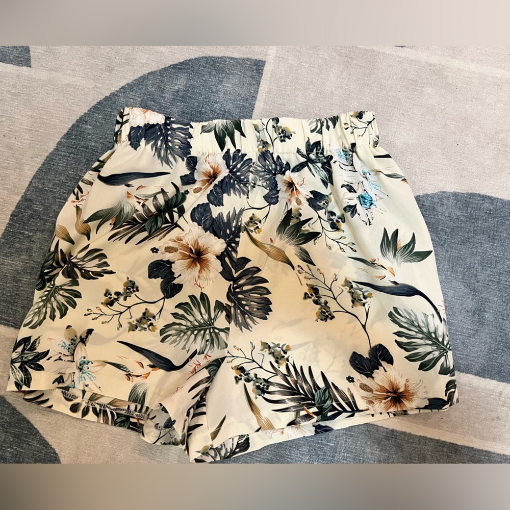 Floral Print Shorts size 4